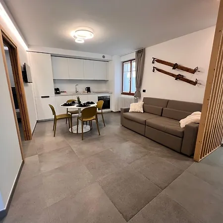 Curt Di Manai Charme 3* Tirano