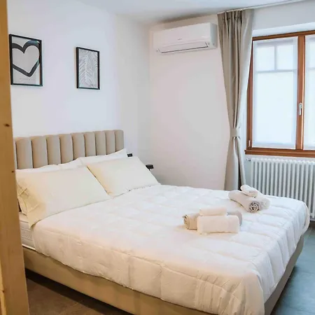Curt Di Manai Charme Aparthotel Tirano